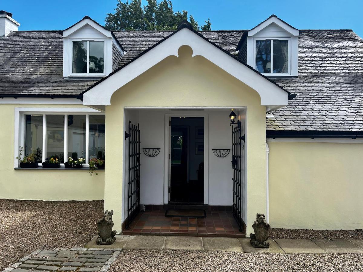 Whitehouse Bed & Breakfast Uplawmoor Exterior foto